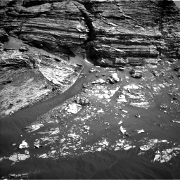 Nasa's Mars rover Curiosity acquired this image using its Left Navigation Camera on Sol 3076, at drive 1444, site number 87