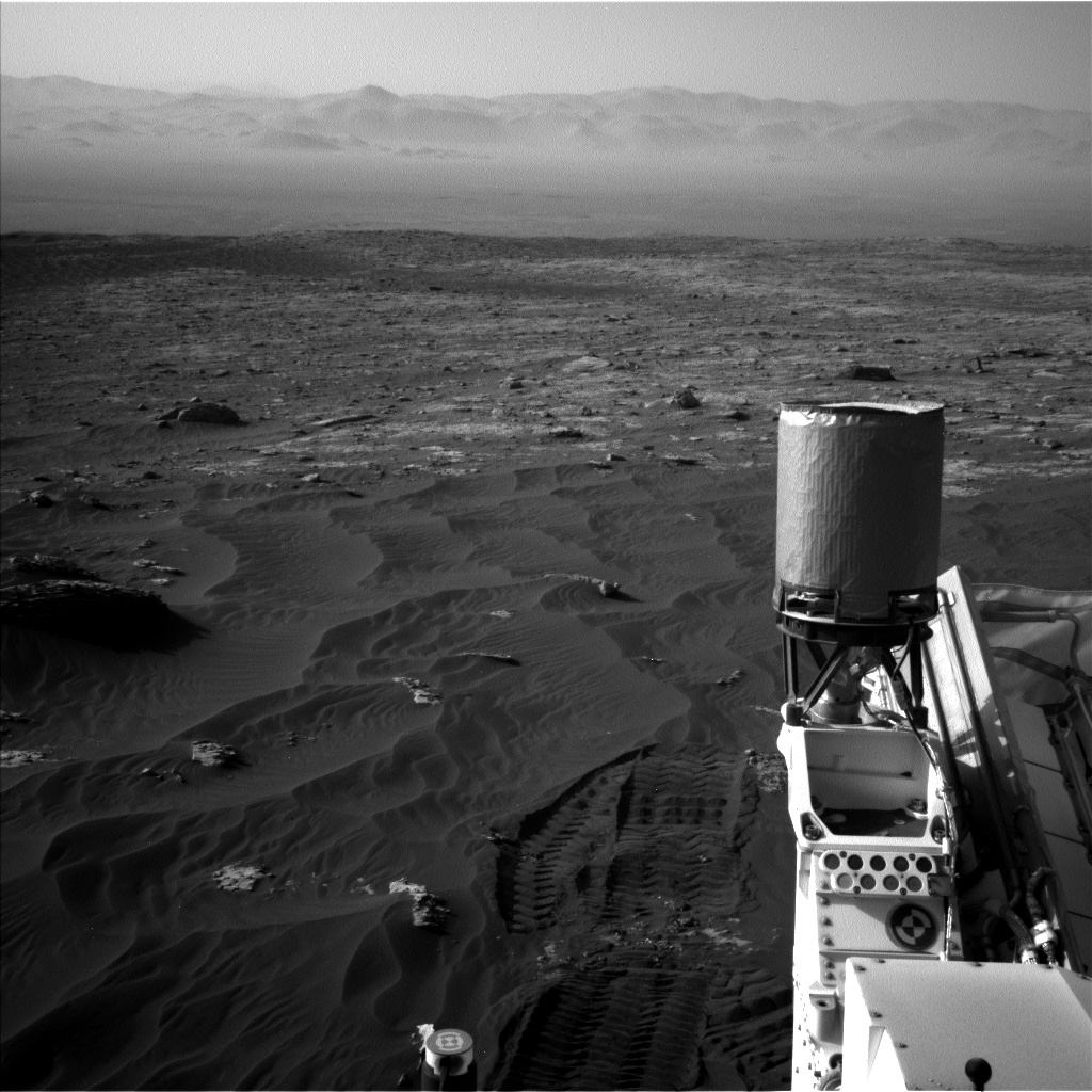 Nasa's Mars rover Curiosity acquired this image using its Left Navigation Camera on Sol 3076, at drive 1444, site number 87
