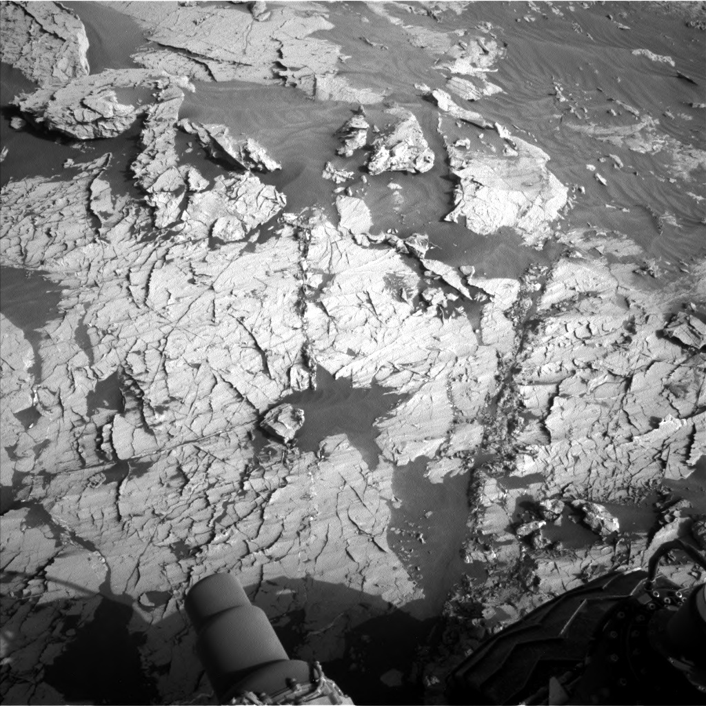 Nasa's Mars rover Curiosity acquired this image using its Left Navigation Camera on Sol 3079, at drive 1712, site number 87