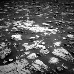 Nasa's Mars rover Curiosity acquired this image using its Left Navigation Camera on Sol 3081, at drive 1886, site number 87