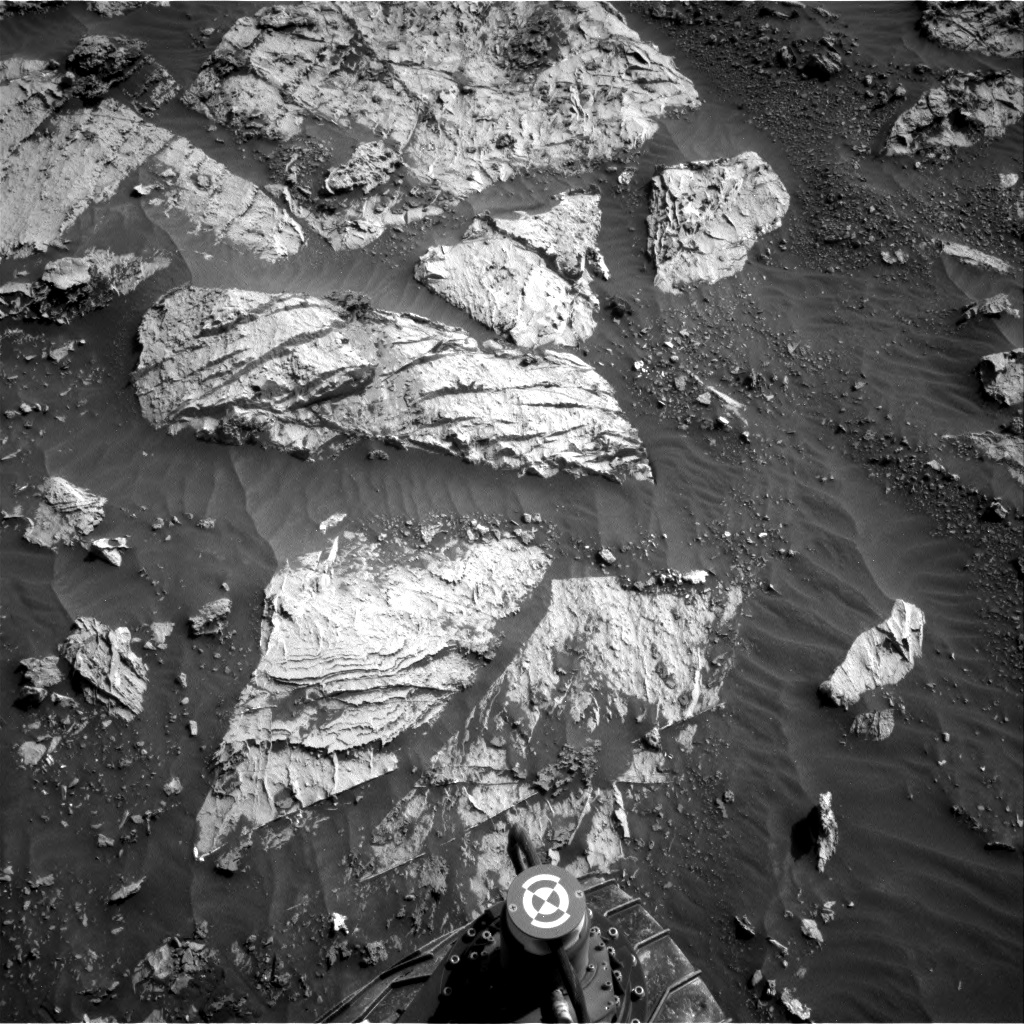 Nasa's Mars rover Curiosity acquired this image using its Right Navigation Camera on Sol 3083, at drive 2214, site number 87