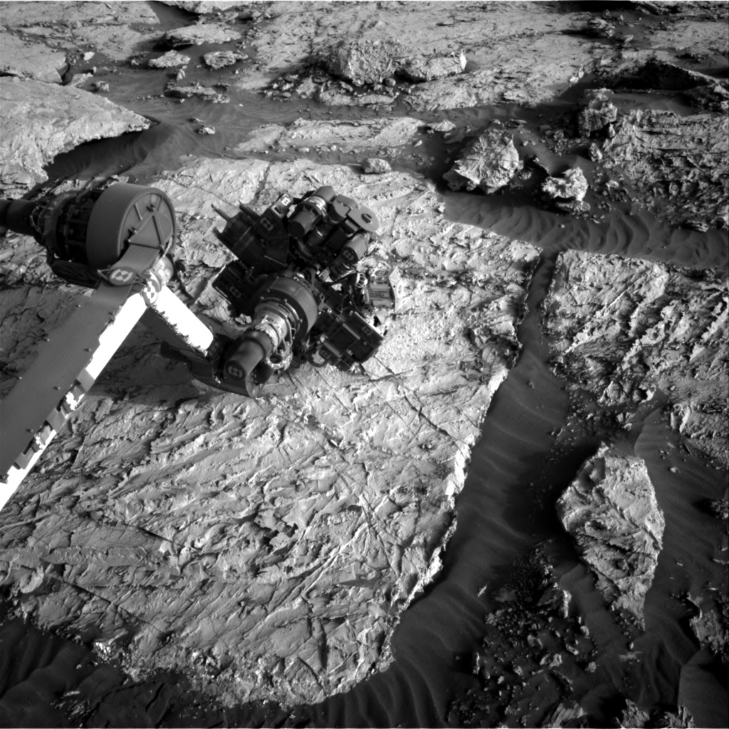 Nasa's Mars rover Curiosity acquired this image using its Right Navigation Camera on Sol 3085, at drive 2214, site number 87
