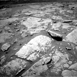 Nasa's Mars rover Curiosity acquired this image using its Left Navigation Camera on Sol 3086, at drive 2412, site number 87