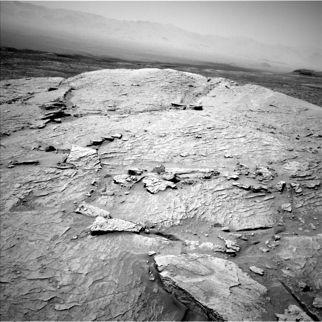 Nasa's Mars rover Curiosity acquired this image using its Left Navigation Camera on Sol 3086, at drive 2536, site number 87