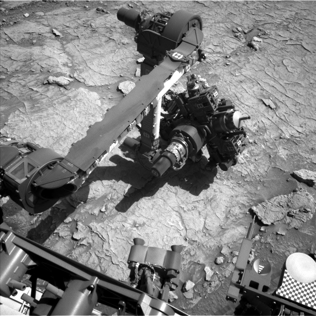 Nasa's Mars rover Curiosity acquired this image using its Left Navigation Camera on Sol 3088, at drive 2536, site number 87