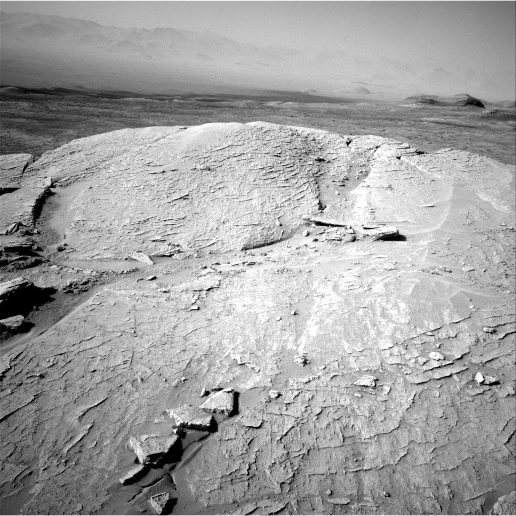 Nasa's Mars rover Curiosity acquired this image using its Right Navigation Camera on Sol 3088, at drive 2578, site number 87