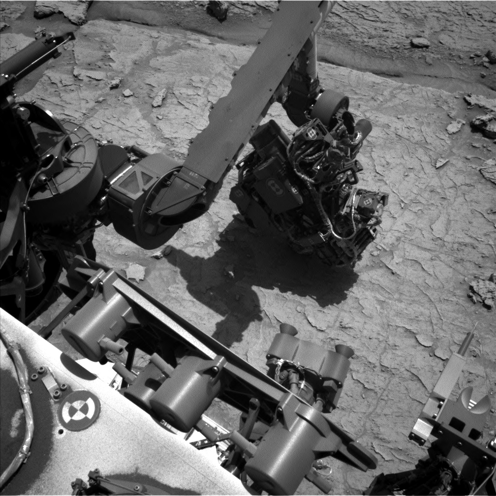 Nasa's Mars rover Curiosity acquired this image using its Left Navigation Camera on Sol 3090, at drive 2578, site number 87
