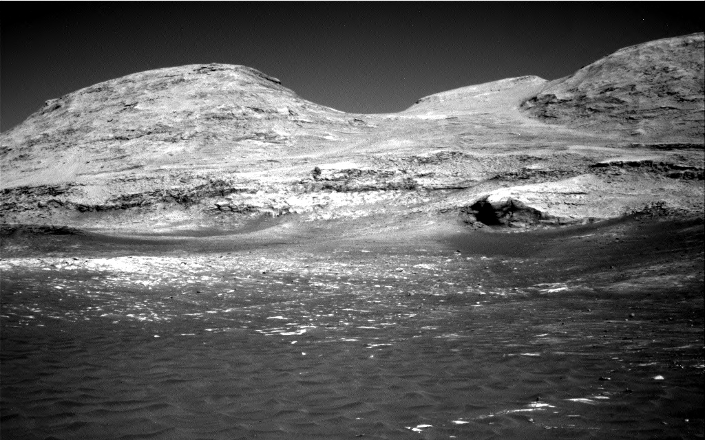 Nasa's Mars rover Curiosity acquired this image using its Right Navigation Camera on Sol 3138, at drive 1230, site number 88