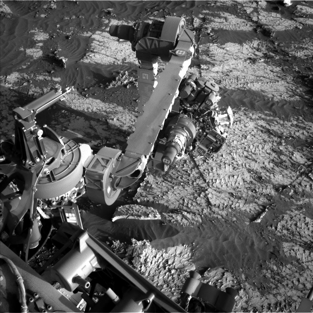 Nasa's Mars rover Curiosity acquired this image using its Left Navigation Camera on Sol 3139, at drive 1230, site number 88