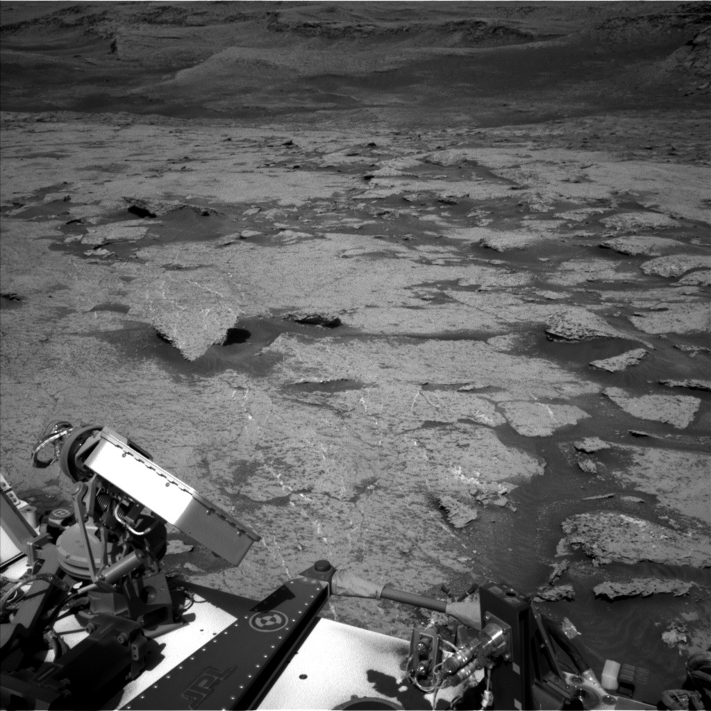 Nasa's Mars rover Curiosity acquired this image using its Left Navigation Camera on Sol 3157, at drive 1082, site number 89