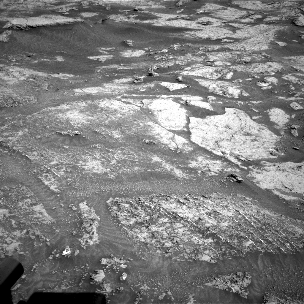 Nasa's Mars rover Curiosity acquired this image using its Left Navigation Camera on Sol 3163, at drive 1940, site number 89