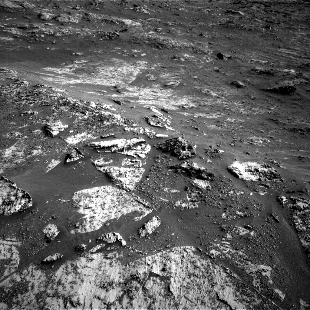 Nasa's Mars rover Curiosity acquired this image using its Left Navigation Camera on Sol 3185, at drive 2380, site number 89