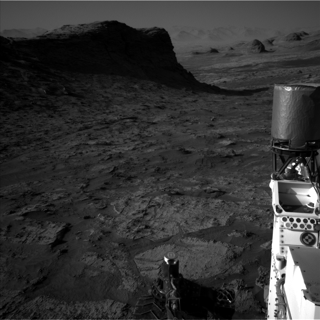 Nasa's Mars rover Curiosity acquired this image using its Left Navigation Camera on Sol 3190, at drive 0, site number 90