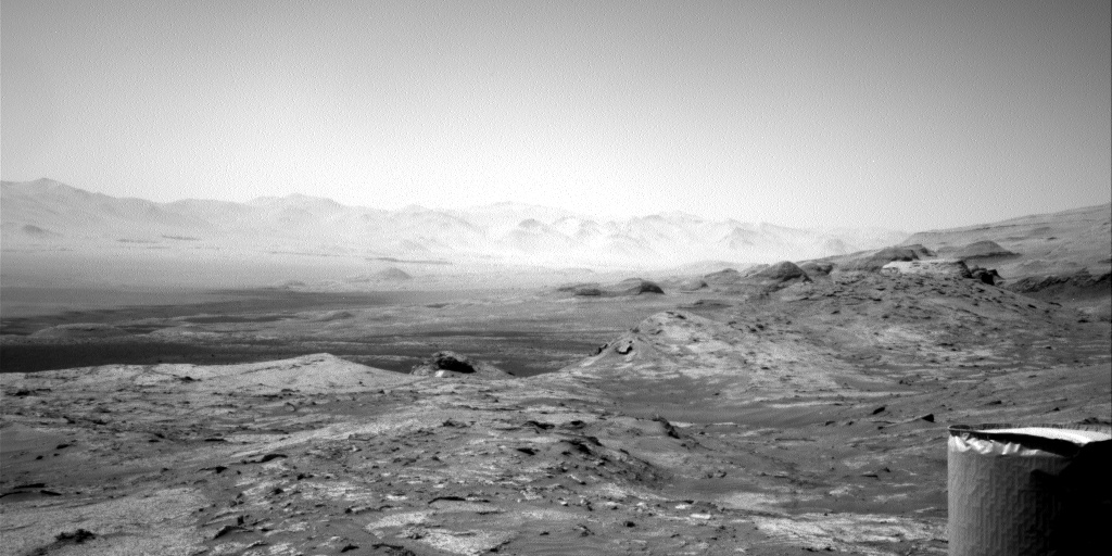 Nasa's Mars rover Curiosity acquired this image using its Right Navigation Camera on Sol 3202, at drive 892, site number 90