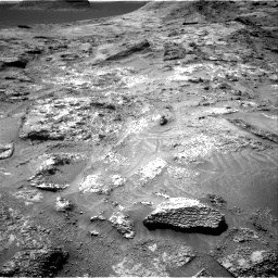 Nasa's Mars rover Curiosity acquired this image using its Right Navigation Camera on Sol 3202, at drive 916, site number 90