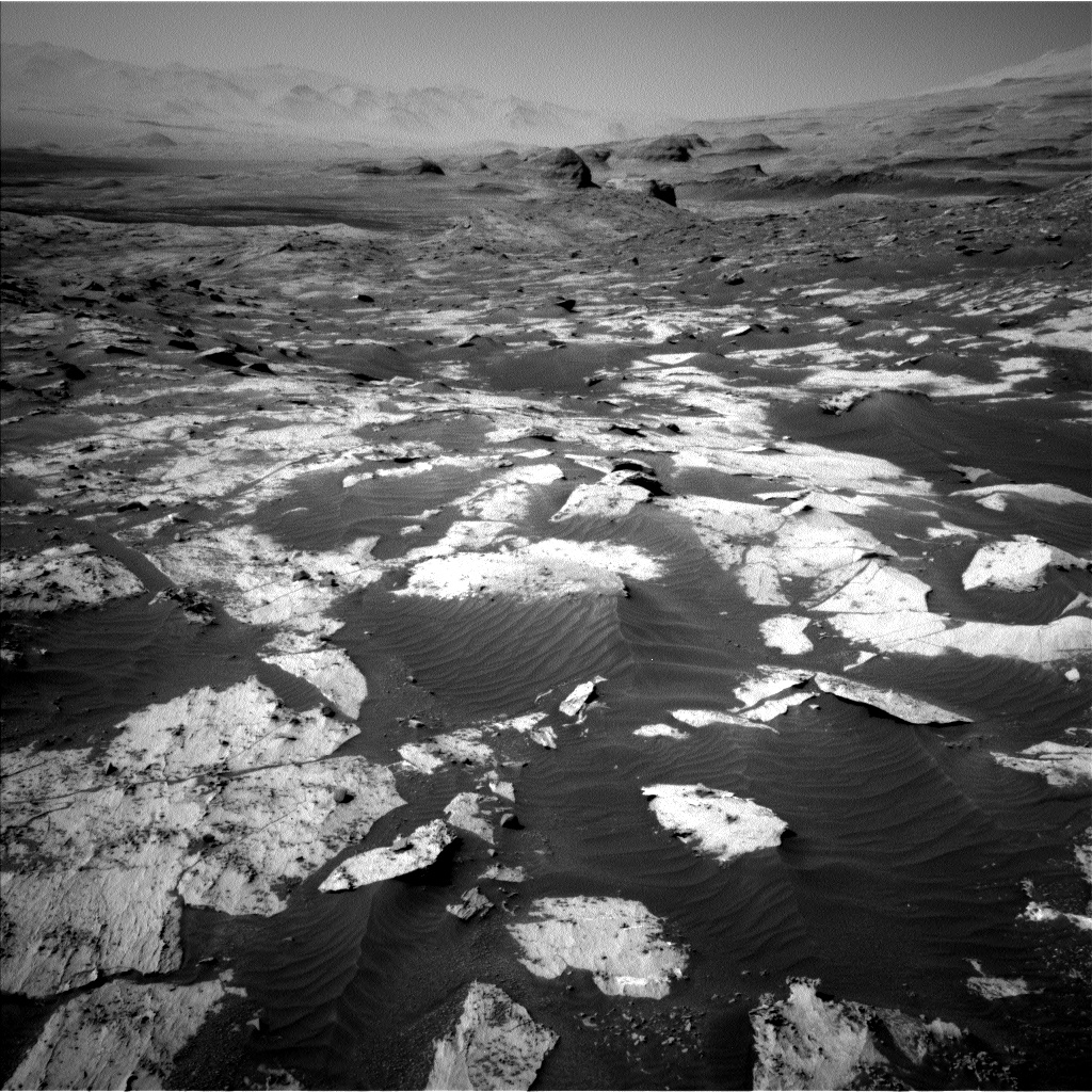 Nasa's Mars rover Curiosity acquired this image using its Left Navigation Camera on Sol 3206, at drive 1732, site number 90