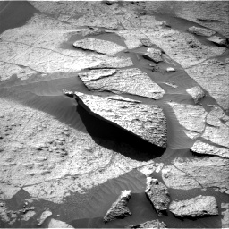 Nasa's Mars rover Curiosity acquired this image using its Right Navigation Camera on Sol 3274, at drive 552, site number 91