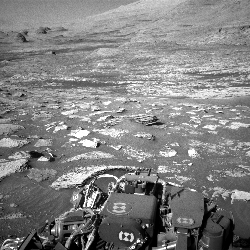 Nasa's Mars rover Curiosity acquired this image using its Left Navigation Camera on Sol 3277, at drive 880, site number 91