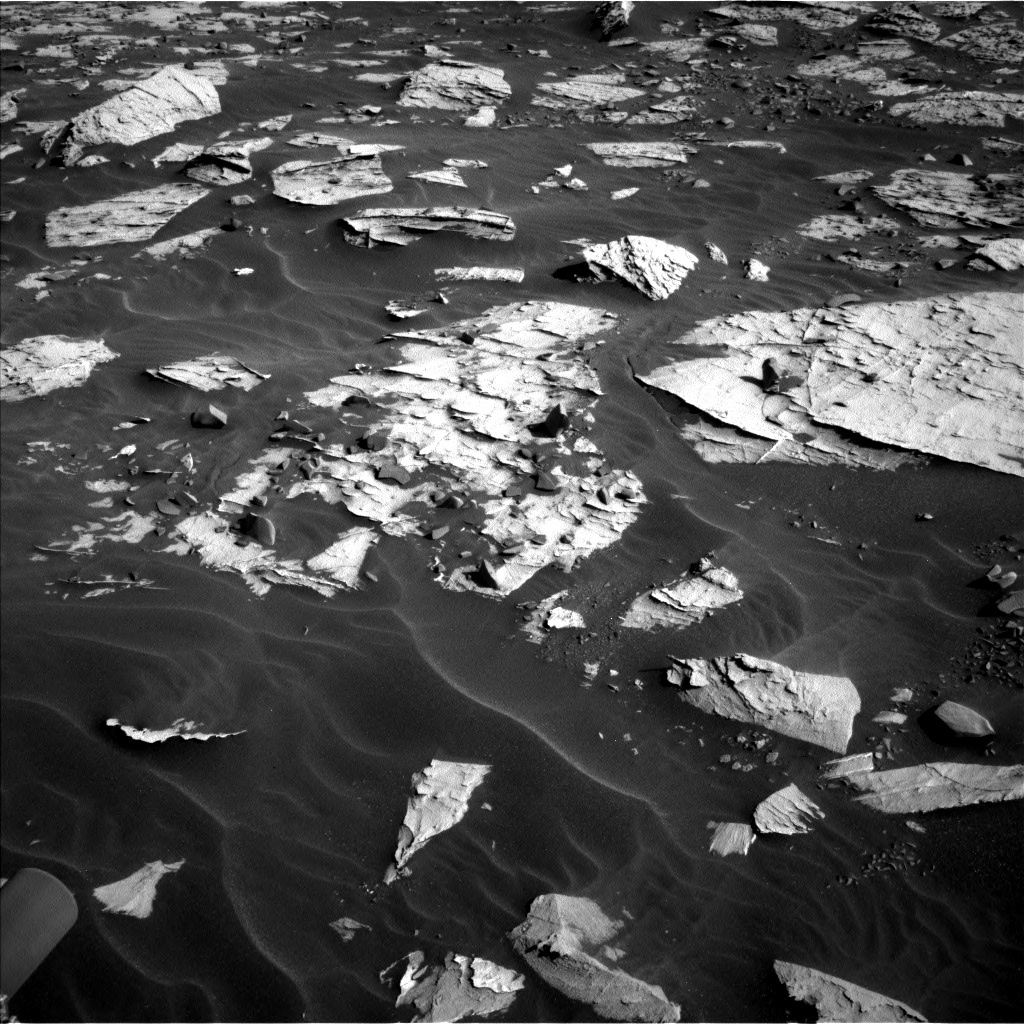 Nasa's Mars rover Curiosity acquired this image using its Left Navigation Camera on Sol 3280, at drive 1502, site number 91