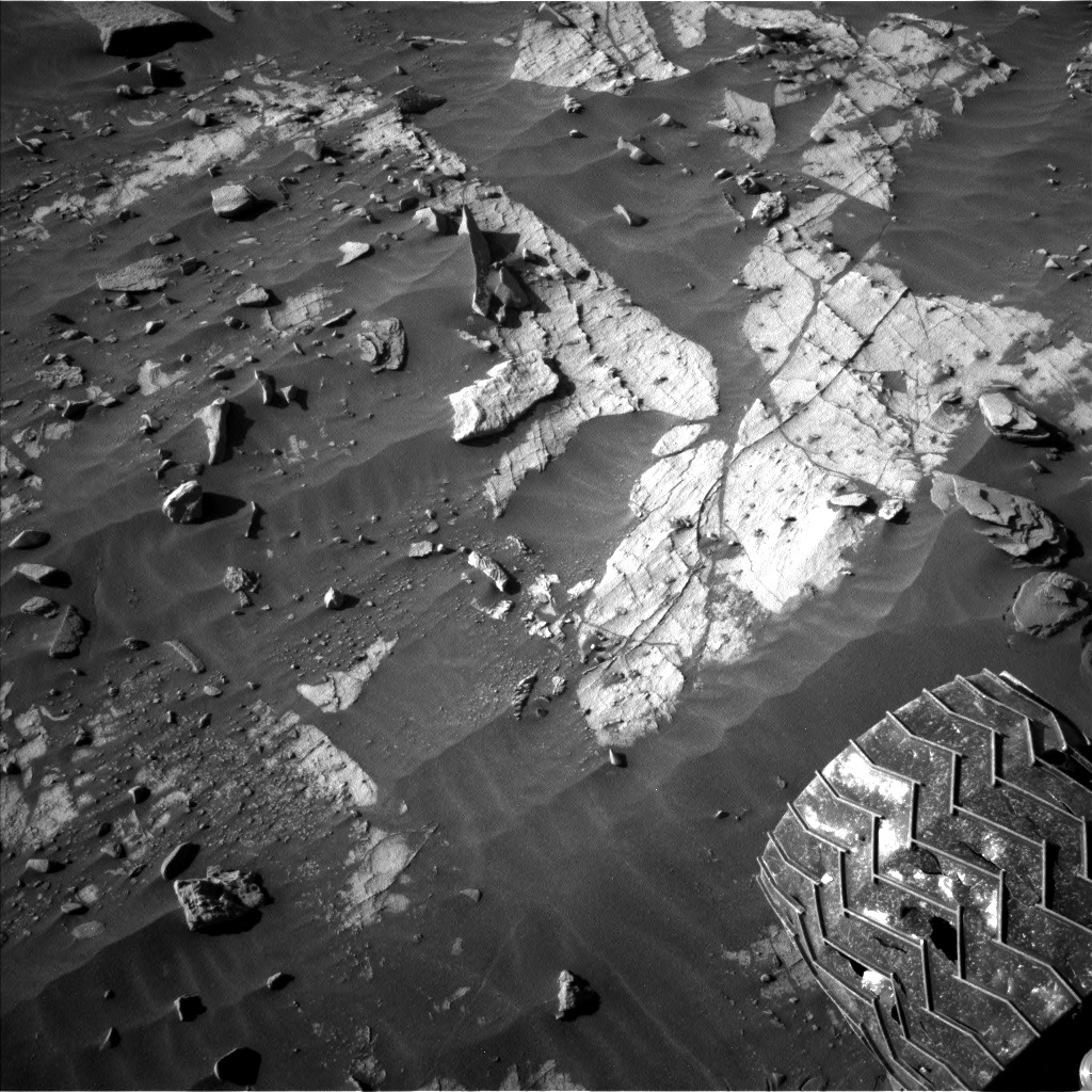Nasa's Mars rover Curiosity acquired this image using its Left Navigation Camera on Sol 3313, at drive 2538, site number 91