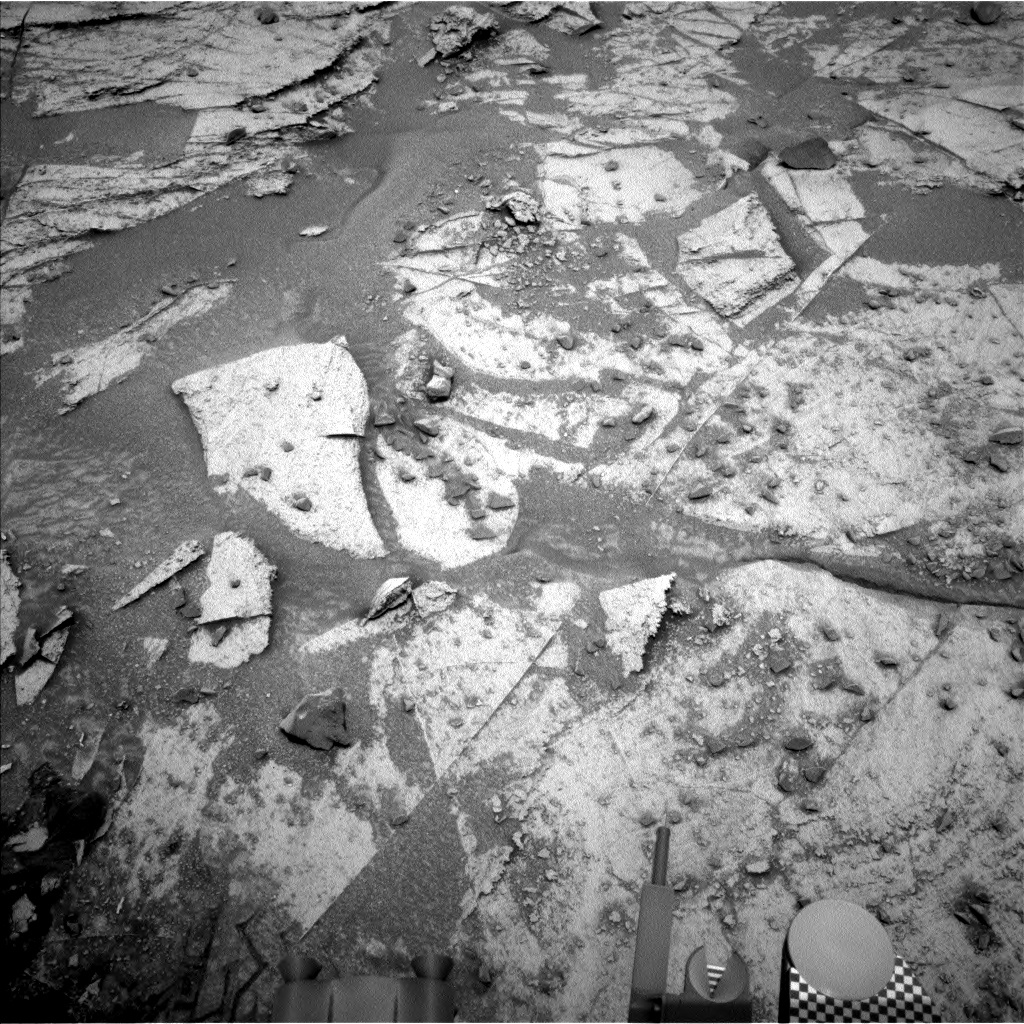 Nasa's Mars rover Curiosity acquired this image using its Left Navigation Camera on Sol 3352, at drive 2002, site number 92