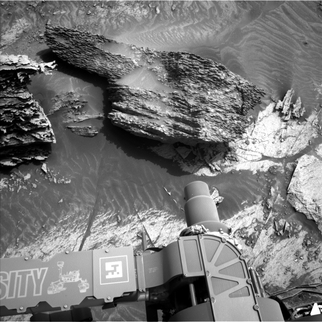 Nasa's Mars rover Curiosity acquired this image using its Left Navigation Camera on Sol 3359, at drive 2650, site number 92