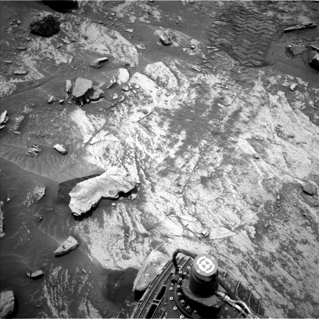 Nasa's Mars rover Curiosity acquired this image using its Left Navigation Camera on Sol 3363, at drive 2864, site number 92