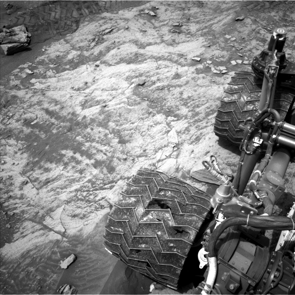 Nasa's Mars rover Curiosity acquired this image using its Left Navigation Camera on Sol 3365, at drive 2916, site number 92