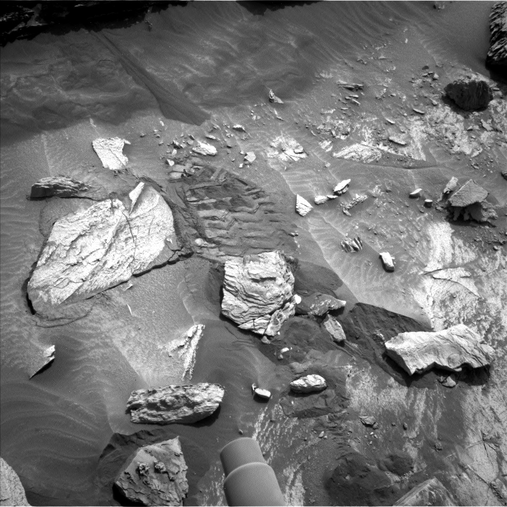 Nasa's Mars rover Curiosity acquired this image using its Left Navigation Camera on Sol 3367, at drive 2952, site number 92