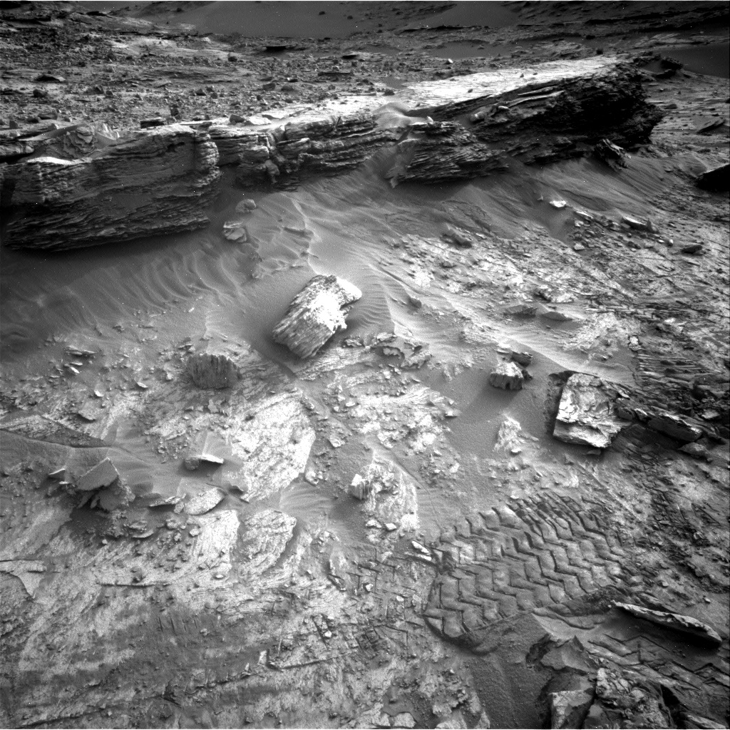 Nasa's Mars rover Curiosity acquired this image using its Right Navigation Camera on Sol 3369, at drive 3072, site number 92