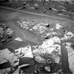 Nasa's Mars rover Curiosity acquired this image using its Left Navigation Camera on Sol 3379, at drive 280, site number 93