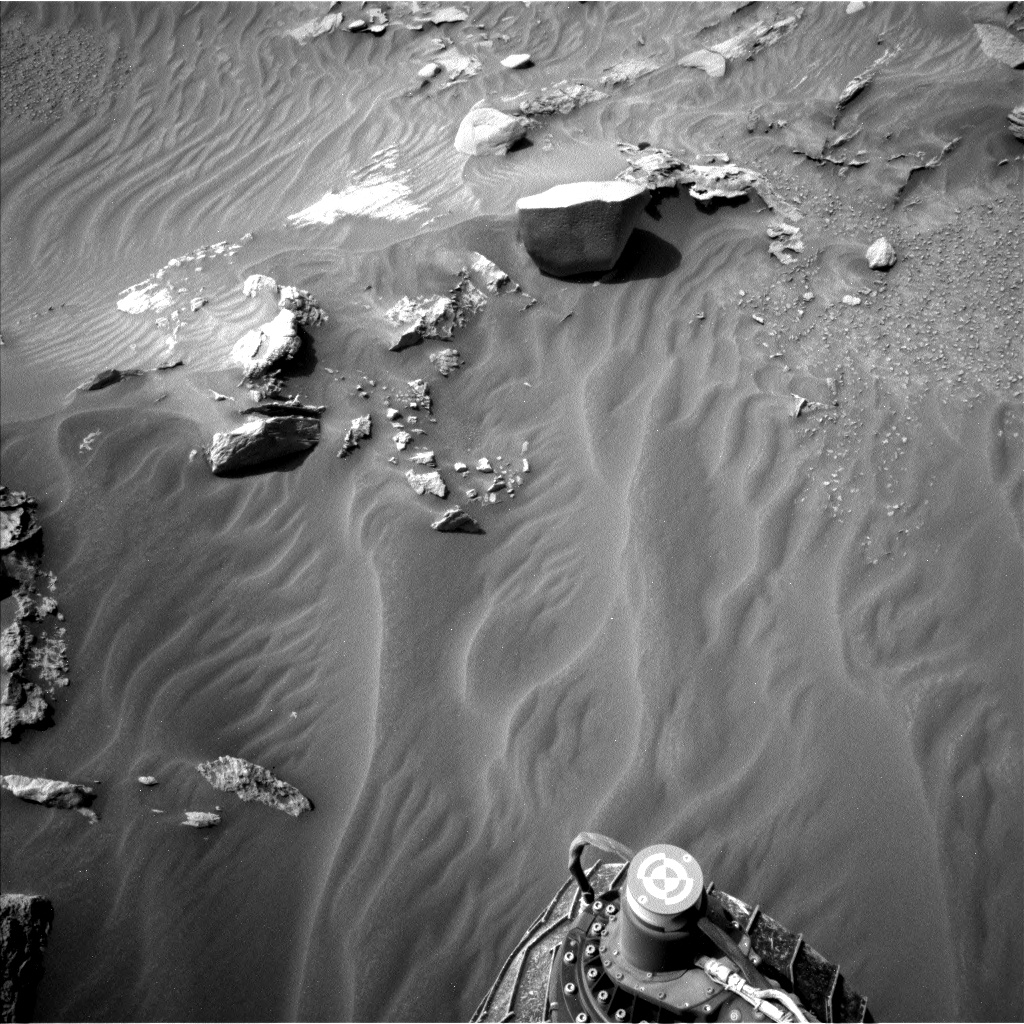 Nasa's Mars rover Curiosity acquired this image using its Left Navigation Camera on Sol 3401, at drive 2578, site number 93