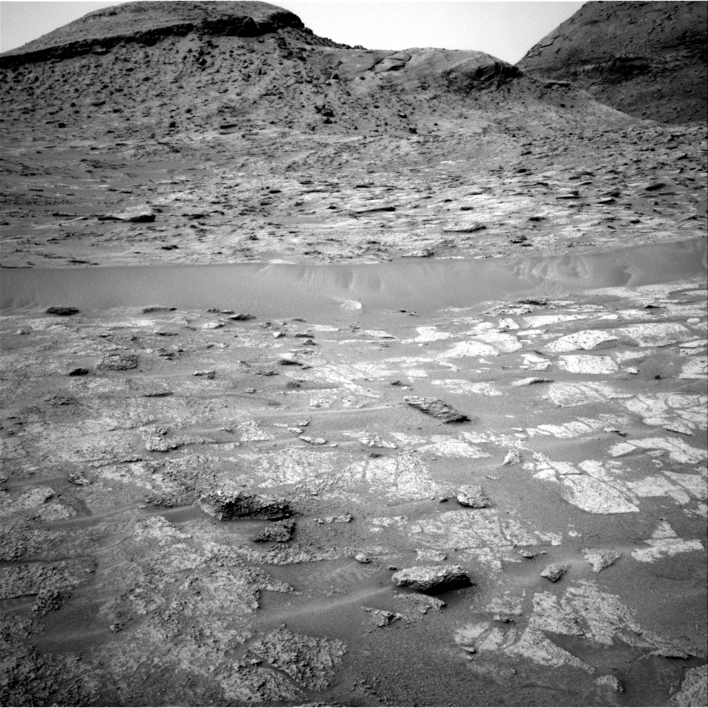 Nasa's Mars rover Curiosity acquired this image using its Right Navigation Camera on Sol 3631, at drive 2590, site number 97