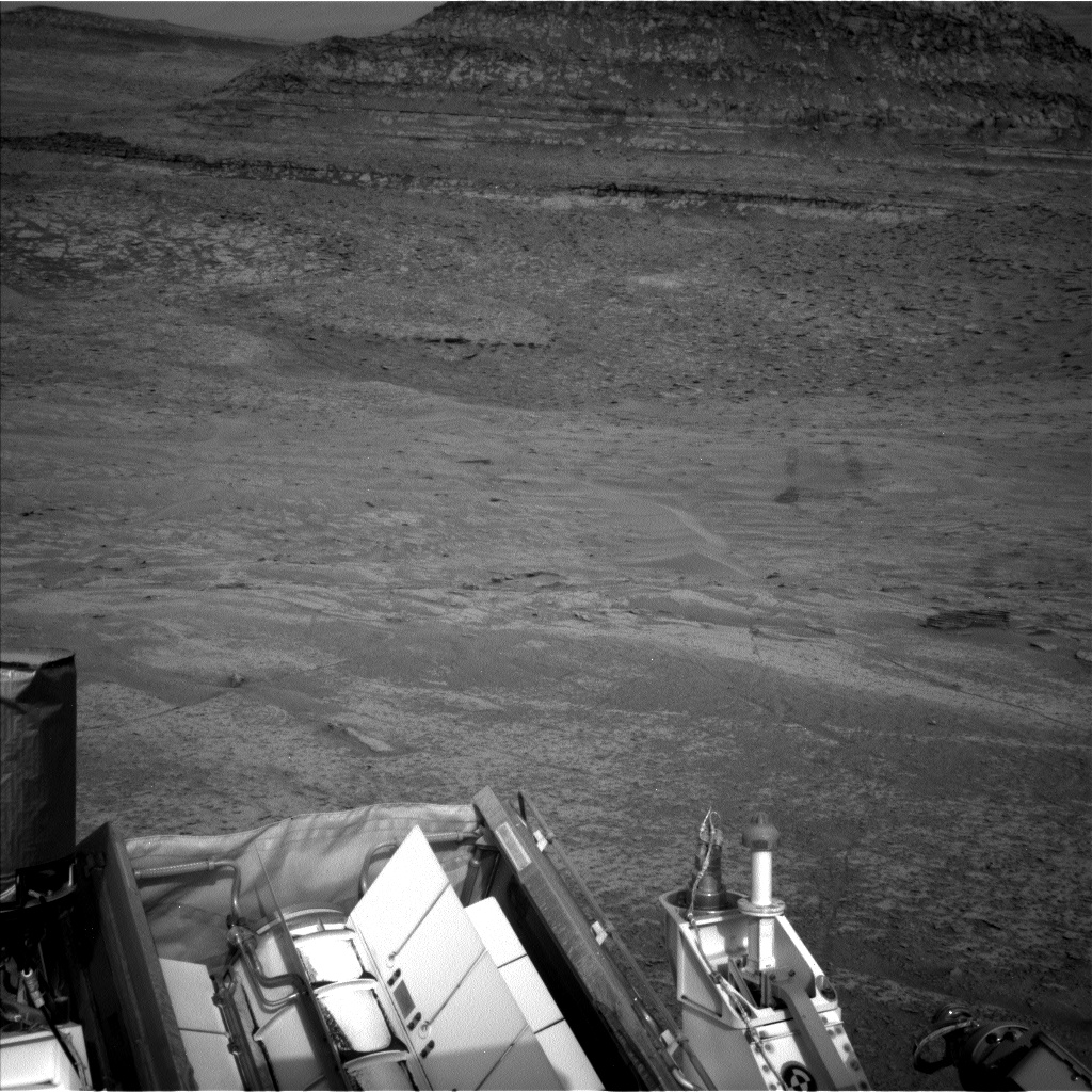 Nasa's Mars rover Curiosity acquired this image using its Left Navigation Camera on Sol 3638, at drive 0, site number 98