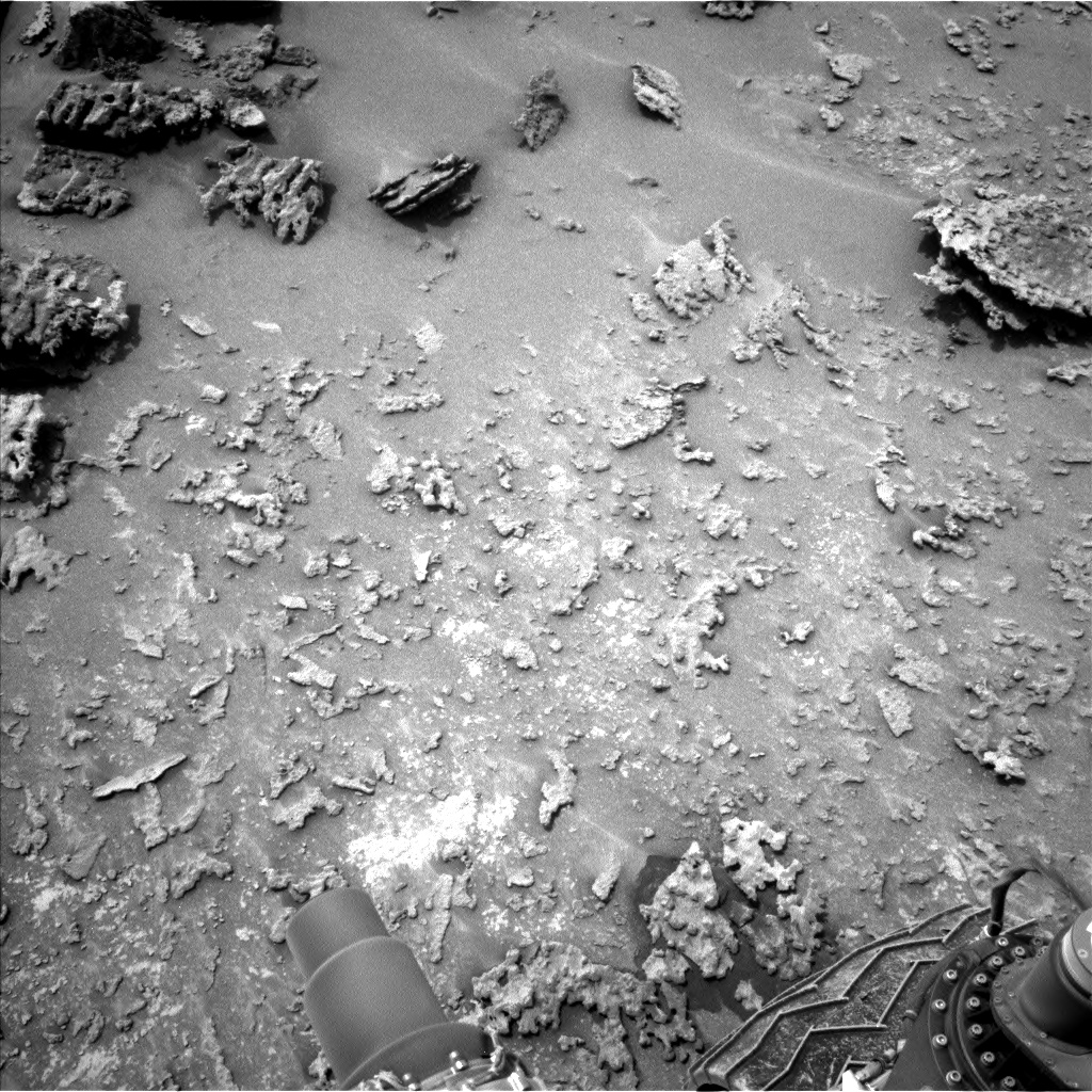 Nasa's Mars rover Curiosity acquired this image using its Left Navigation Camera on Sol 3640, at drive 144, site number 98