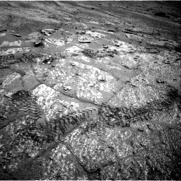 Nasa's Mars rover Curiosity acquired this image using its Right Navigation Camera on Sol 3642, at drive 204, site number 98