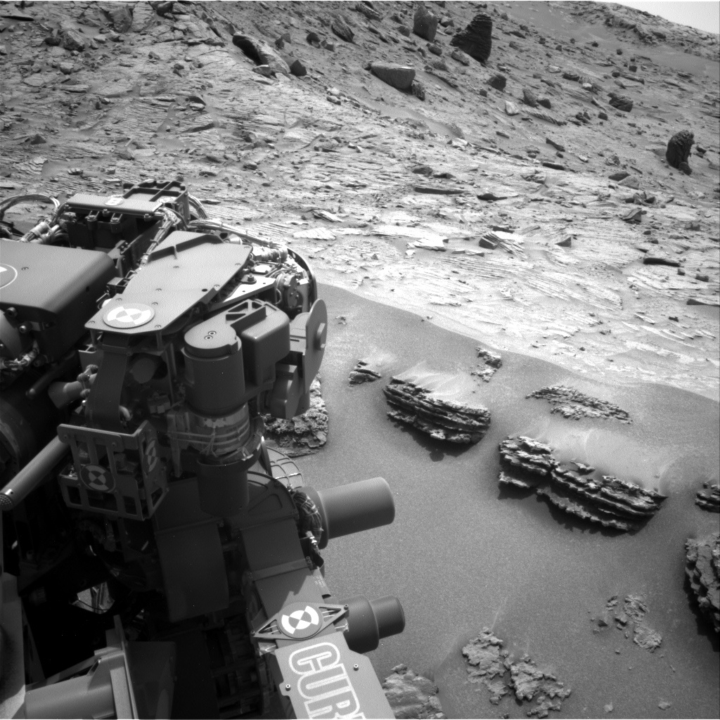 Nasa's Mars rover Curiosity acquired this image using its Right Navigation Camera on Sol 3642, at drive 270, site number 98