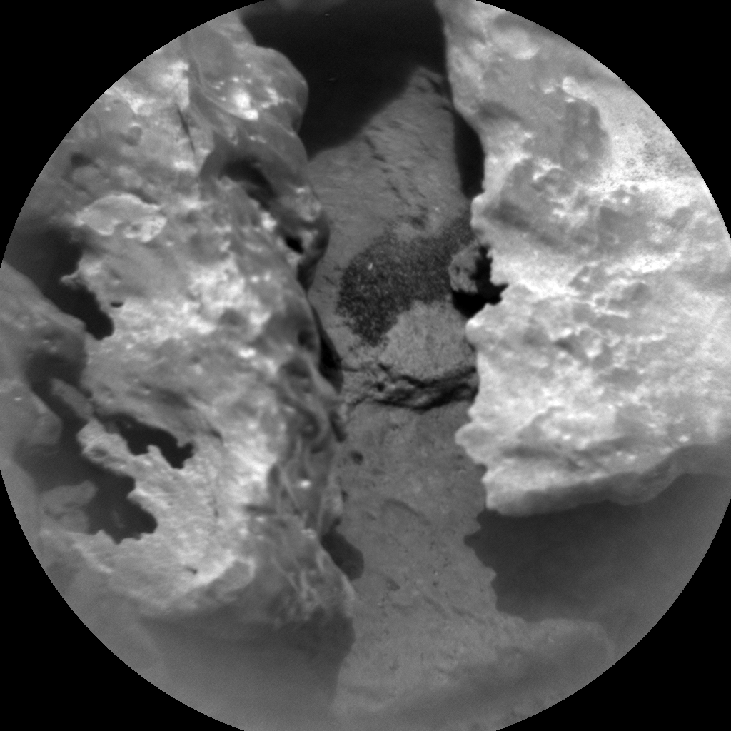 Nasa's Mars rover Curiosity acquired this image using its Chemistry & Camera (ChemCam) on Sol 3643, at drive 270, site number 98