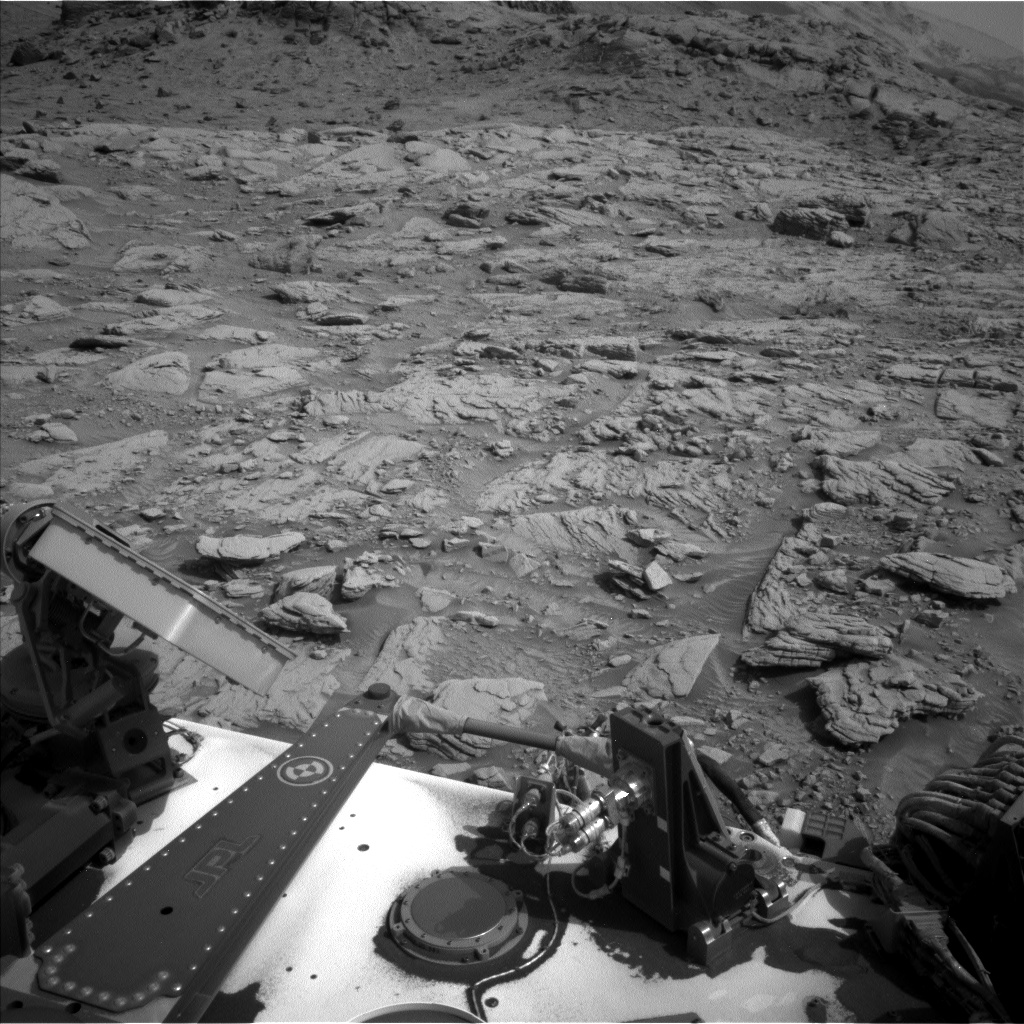 Nasa's Mars rover Curiosity acquired this image using its Left Navigation Camera on Sol 3651, at drive 1292, site number 98