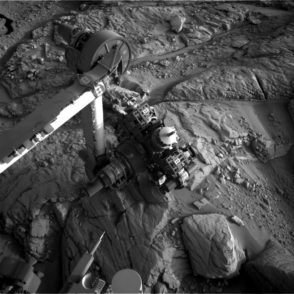 Nasa's Mars rover Curiosity acquired this image using its Right Navigation Camera on Sol 3657, at drive 1520, site number 98
