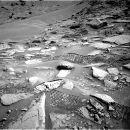 Nasa's Mars rover Curiosity acquired this image using its Right Navigation Camera on Sol 3658, at drive 1898, site number 98
