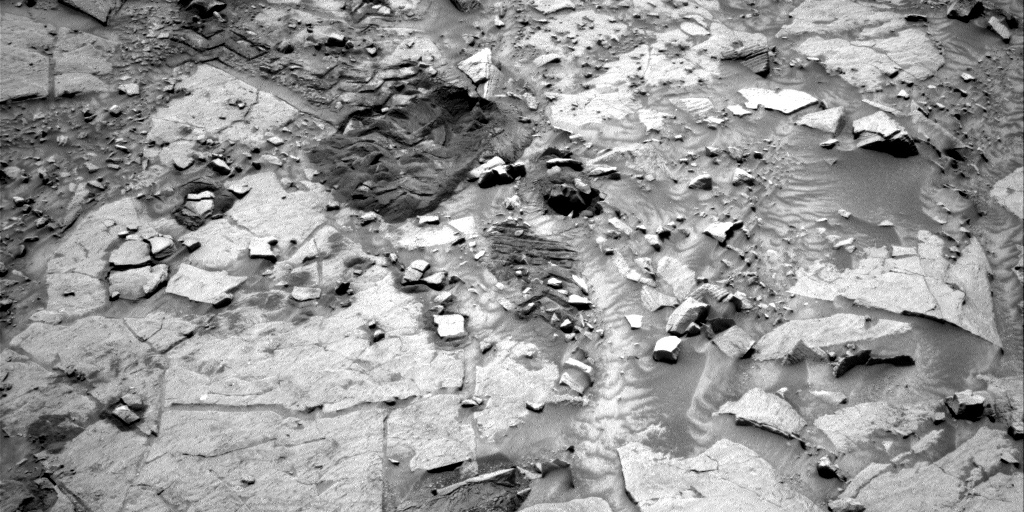 Nasa's Mars rover Curiosity acquired this image using its Right Navigation Camera on Sol 3670, at drive 2578, site number 98