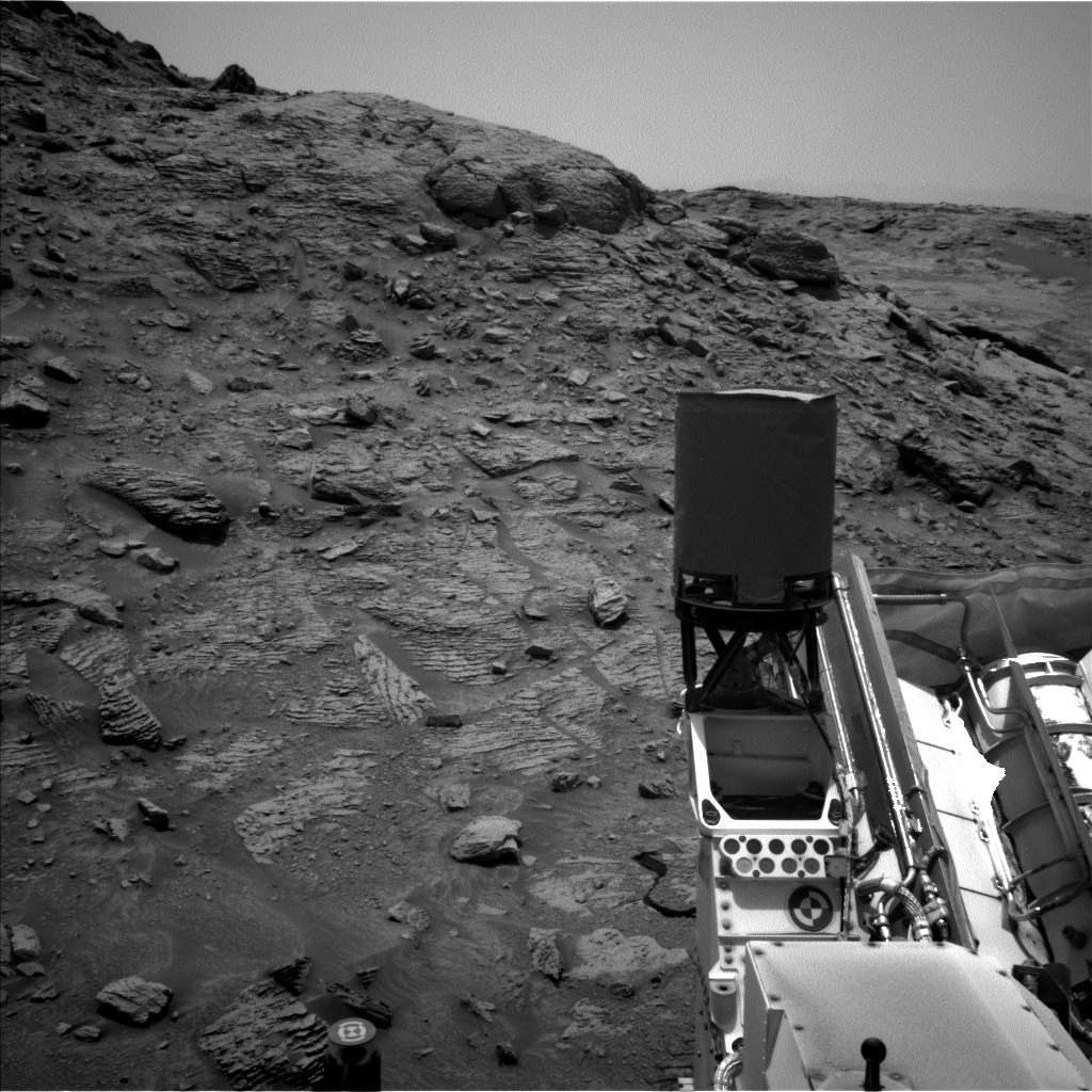 Nasa's Mars rover Curiosity acquired this image using its Left Navigation Camera on Sol 3672, at drive 2704, site number 98