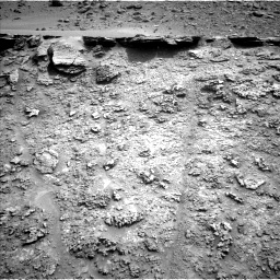 Nasa's Mars rover Curiosity acquired this image using its Left Navigation Camera on Sol 3700, at drive 320, site number 99