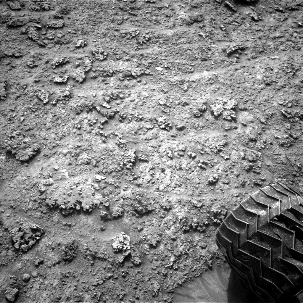 Nasa's Mars rover Curiosity acquired this image using its Left Navigation Camera on Sol 3700, at drive 398, site number 99
