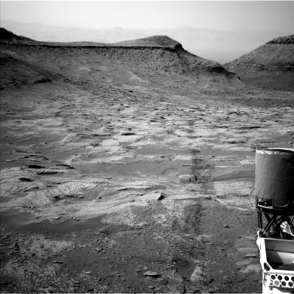 Nasa's Mars rover Curiosity acquired this image using its Left Navigation Camera on Sol 3708, at drive 1450, site number 99