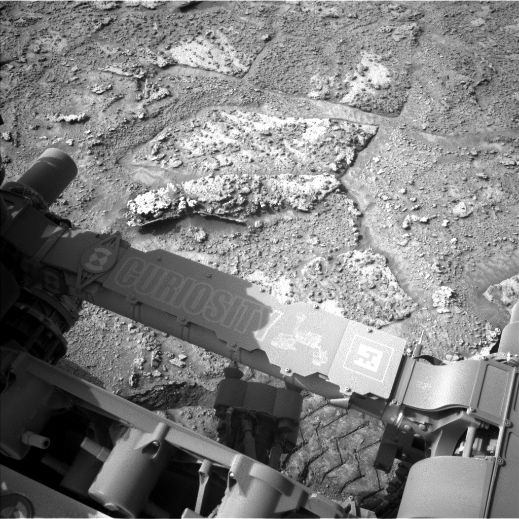 Nasa's Mars rover Curiosity acquired this image using its Left Navigation Camera on Sol 3733, at drive 0, site number 100
