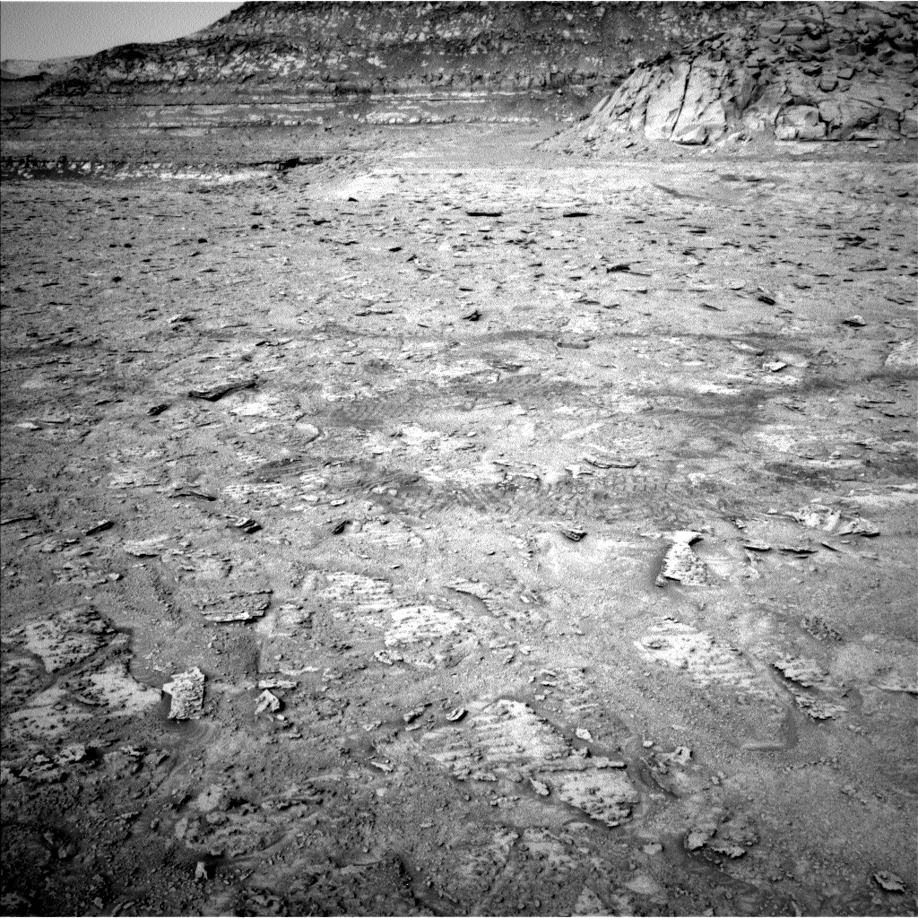 Nasa's Mars rover Curiosity acquired this image using its Left Navigation Camera on Sol 3733, at drive 0, site number 100