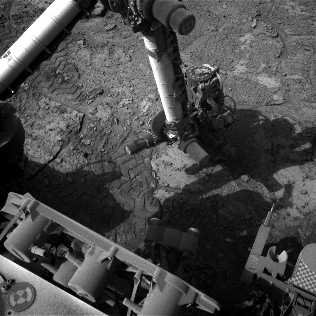 Nasa's Mars rover Curiosity acquired this image using its Left Navigation Camera on Sol 3737, at drive 84, site number 100