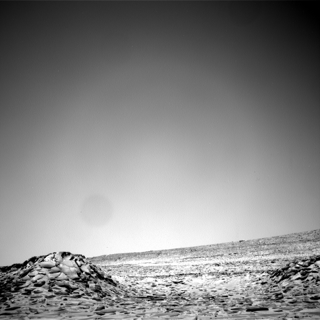 Nasa's Mars rover Curiosity acquired this image using its Right Navigation Camera on Sol 3748, at drive 696, site number 100